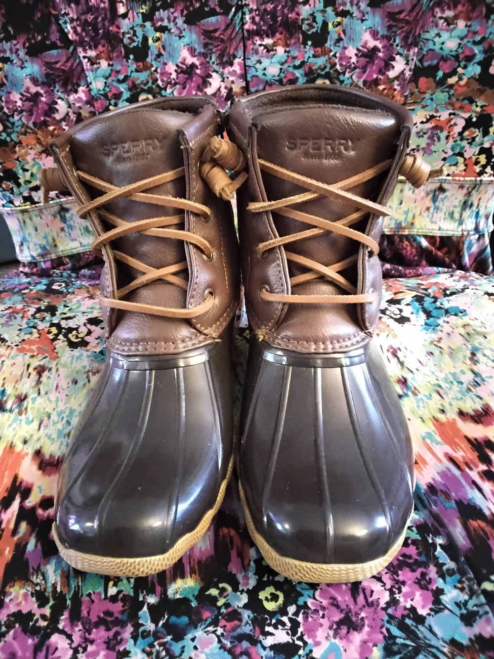 Sperry Brown Lace Up Duck Rain Boots Unisex youth boys girls size 4 waterproof
